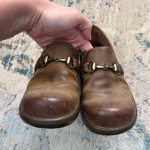 Ariat Del Mar Horsebit Distressed Leather Clogs size 8 - Picture 5 of 8